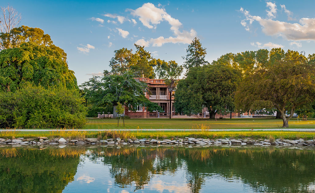 Red brick castle grand designs new zealand