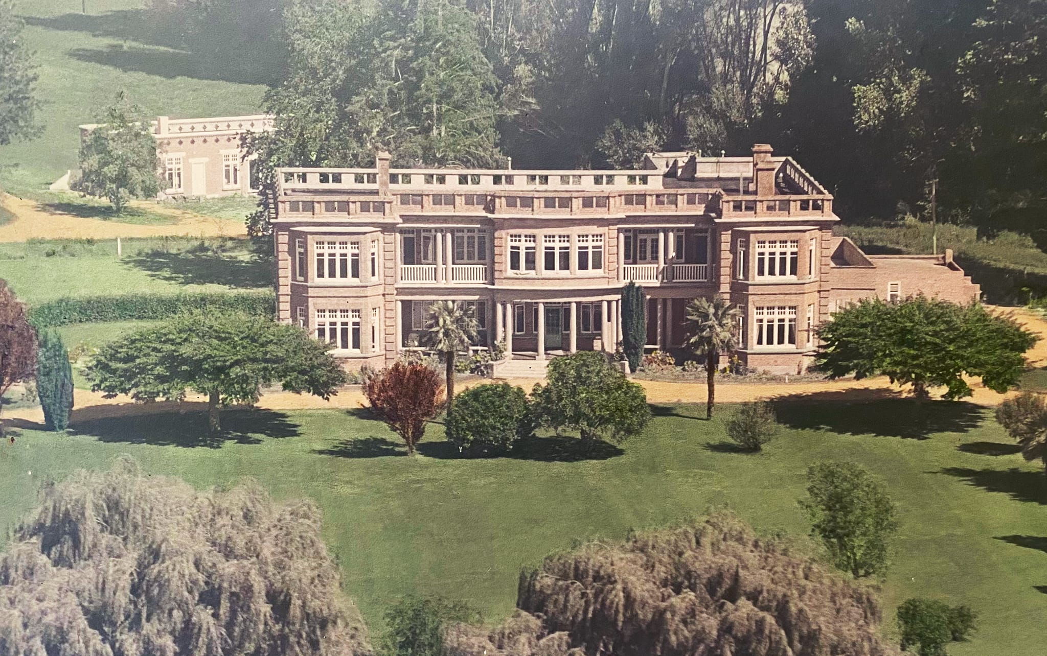 The history of Earnscleugh Castle